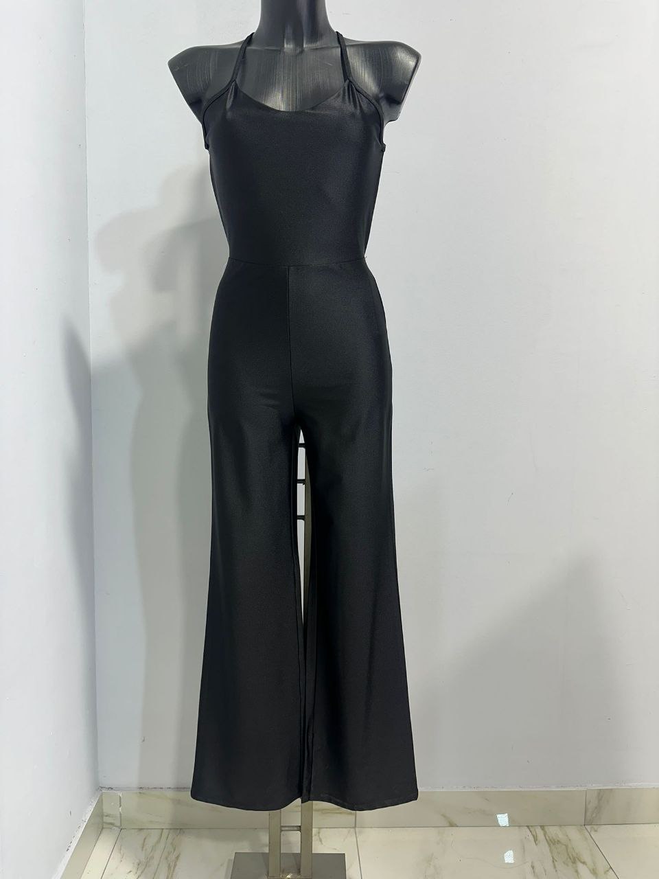 Tutone Black